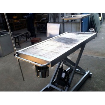 Veterinary Operating Surgery Table WT-03 (Stainless Steel Material,Constant Temperature)